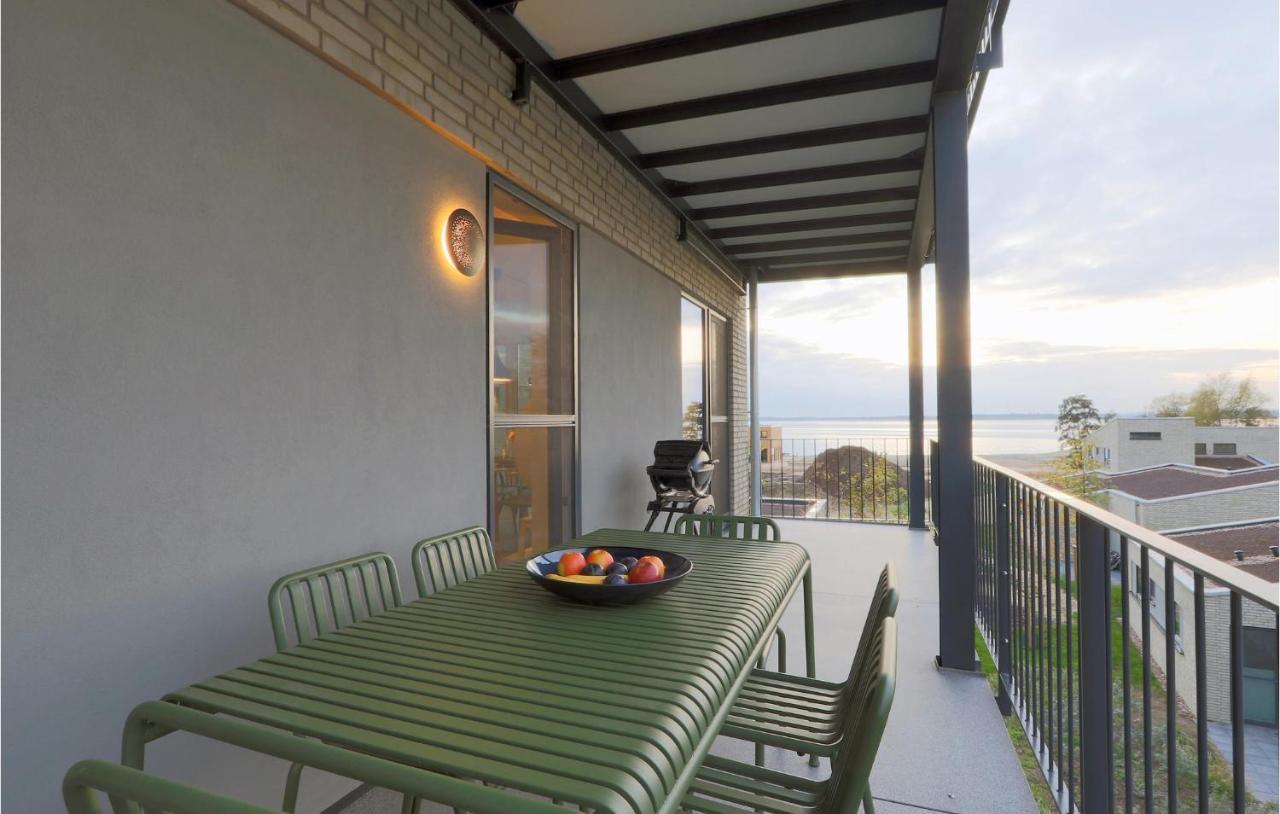 Lovely Apartment In Lembruch-Duemmer See Exteriör bild